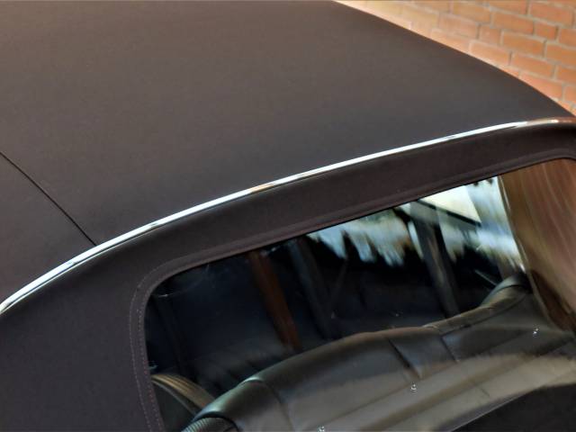 Mercedes-Benz 300 SE