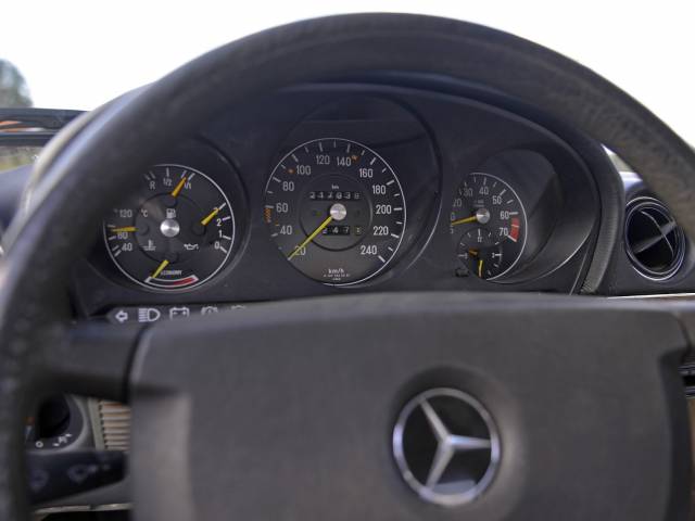 Mercedes-Benz 300 SL - Mercedes Benz 300 SL R107 Tacho