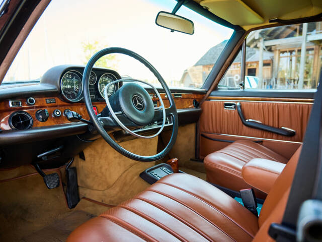 Mercedes-Benz 300 SEL 4.5