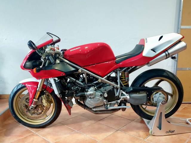 Ducati 748 S