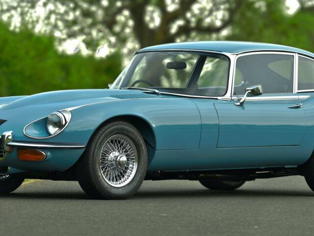 Bild 1/50 von Jaguar E-Type V12 (2+2) (1972)