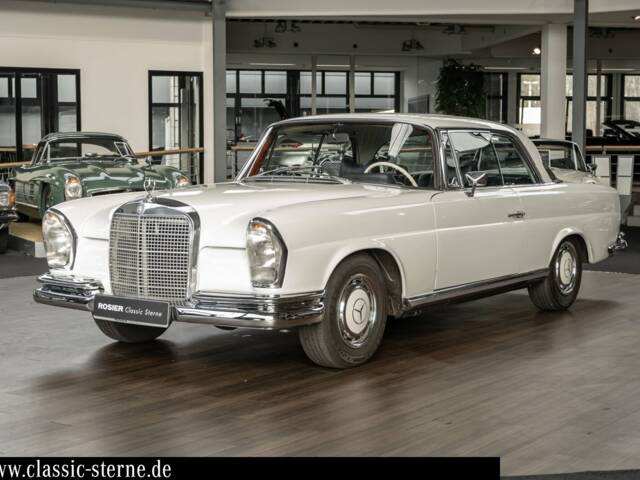 Immagine 1/15 di Mercedes-Benz 280 SE (1969)