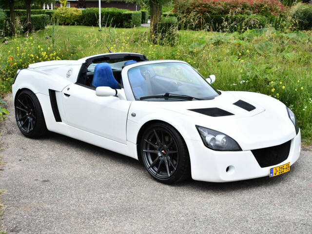 Immagine 1/6 di Opel Speedster 2.2 (2002)