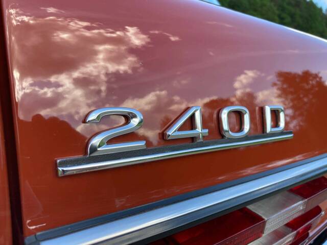 Mercedes-Benz 240 D