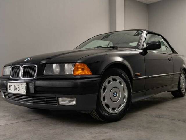 Image 1/46 of BMW 318i (1995)