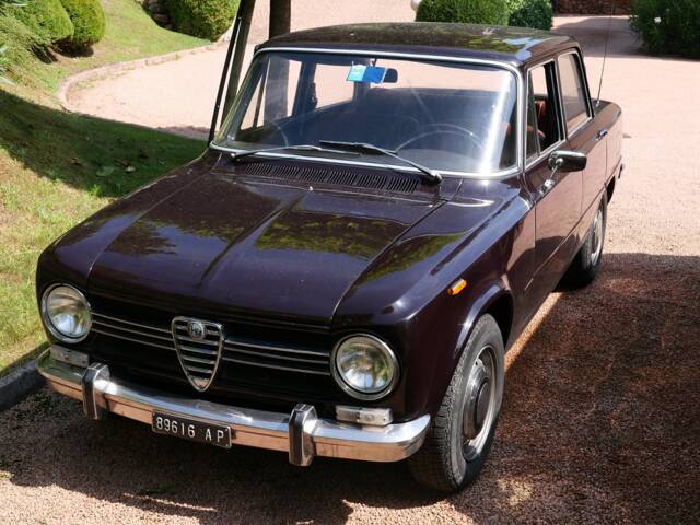 Imagen 1/9 de Alfa Romeo Giulia 1300 TI (1969)