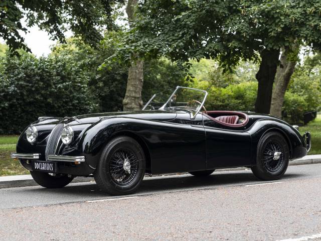 Image 1/23 of Jaguar XK 120 OTS (1951)