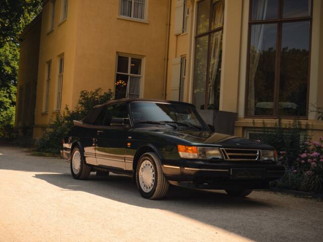 Bild 1/45 von Saab 900 S (1992)