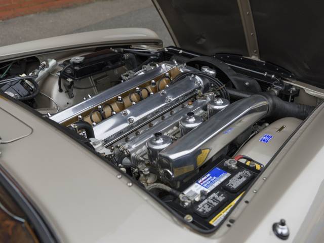 Jaguar Mk X 4.2
