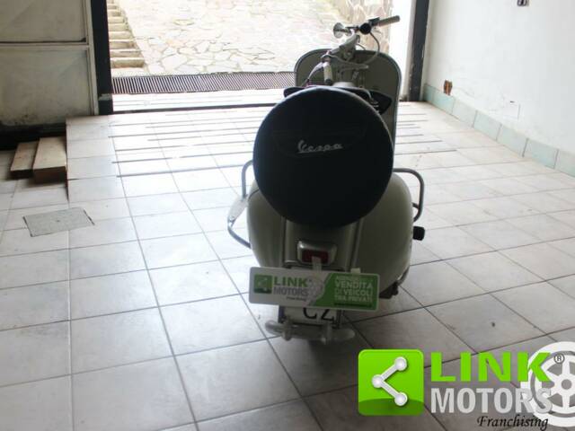 Piaggio Vespa 125