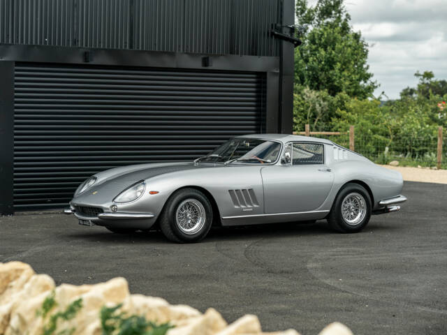 Imagen 1/46 de Ferrari 275 GTB (1965)