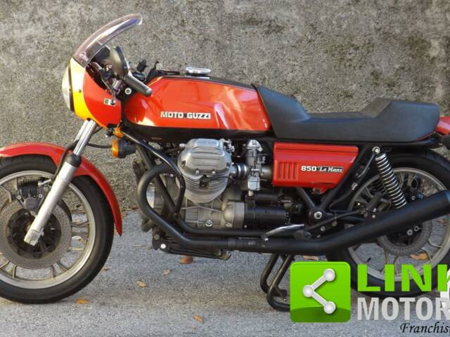 Image 1/10 of Moto Guzzi DUMMY (1976)