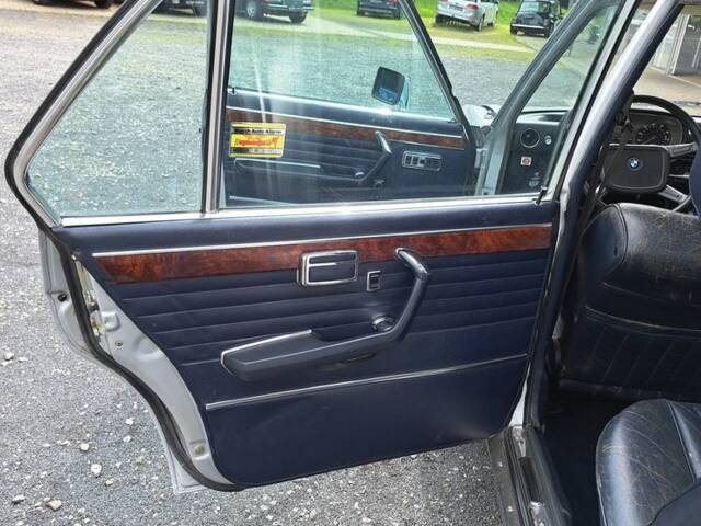 BMW 3,3 Li