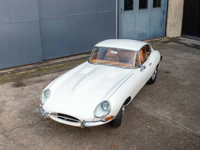Jaguar E-Type 4.2