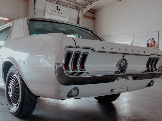 Ford Mustang 289