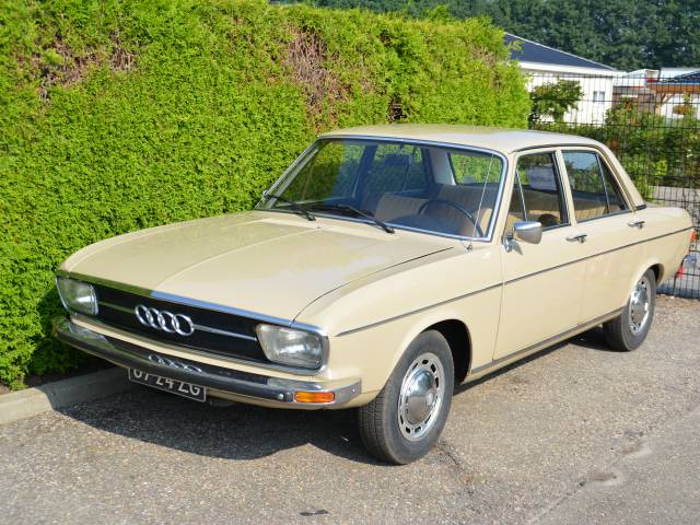Bild 1/8 von Audi 100 LS (1973)