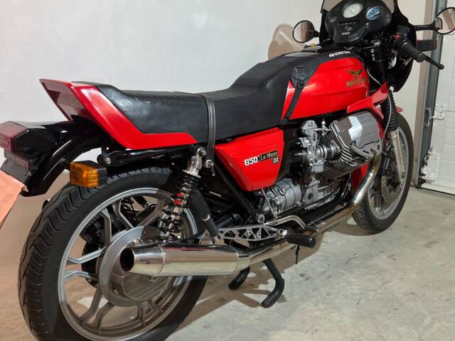 Moto Guzzi 850 LeMans III