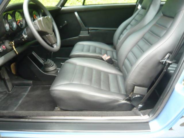 Porsche 911 Carrera 2.7