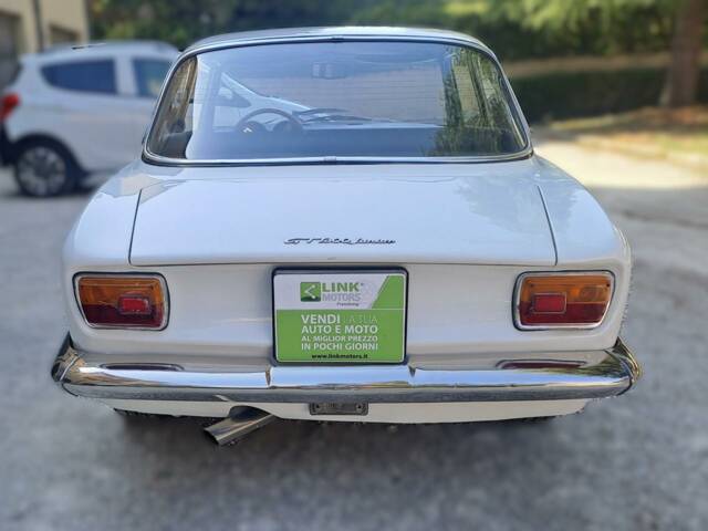 Alfa Romeo Giulia GT 1300 Junior