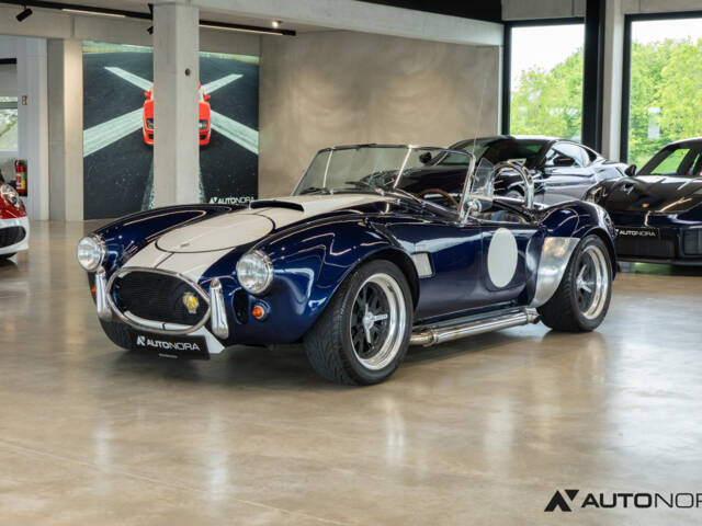 Imagen 1/52 de Mohr Cobra (1989)