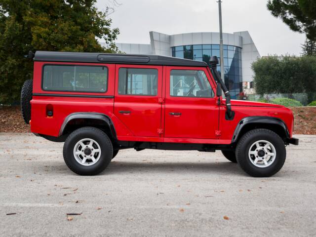Land Rover Defender 110 300Tdi