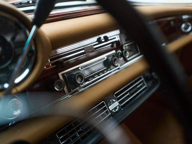Mercedes-Benz 280 SE