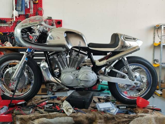 Harley-Davidson Sportster XLH 883