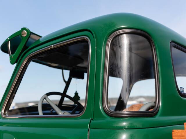 Chevrolet 3100 ½-ton Stepside