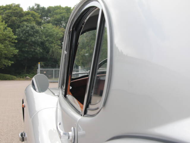 Jaguar XK 120 FHC