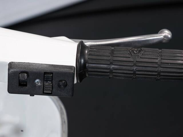 Piaggio Vespa 50 N Special