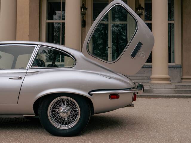 Jaguar E-Type V12 (2+2)