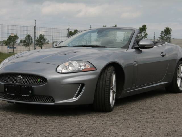 Immagine 1/88 di Jaguar XKR (2010)