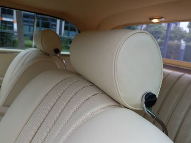 Mercedes-Benz 300 SE