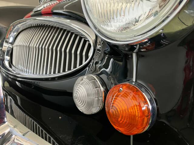 Austin-Healey 3000 Mk III (BJ8)