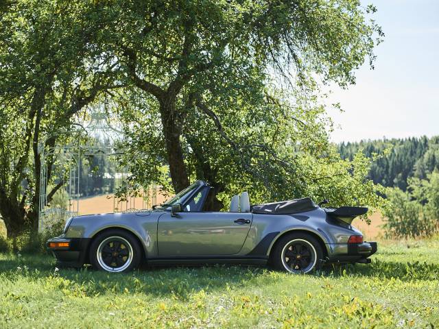 Porsche 911 Turbo 3.3