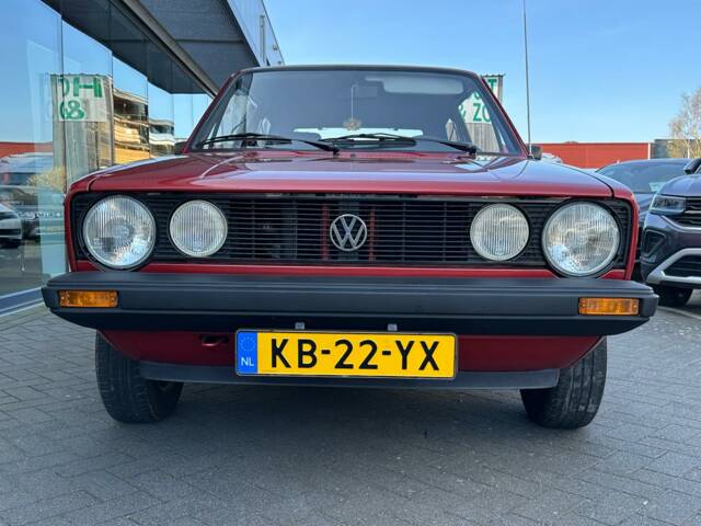 Image 1/6 de Volkswagen Golf Mk I 1.1 (1983)