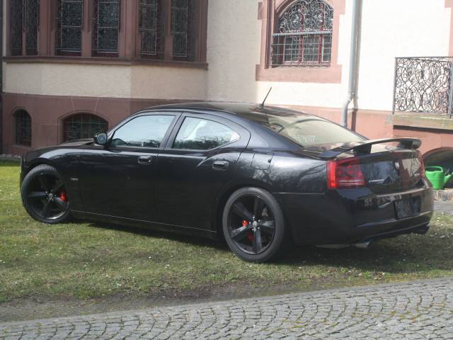 Dodge Charger SRT8