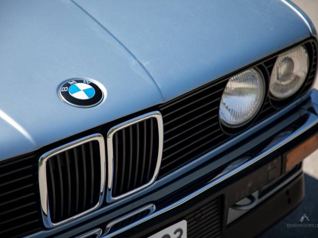 BMW 325i