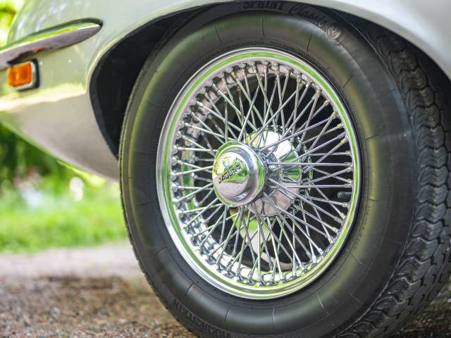 Jaguar E-Type V12