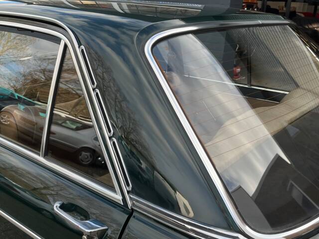 Audi 100 LS