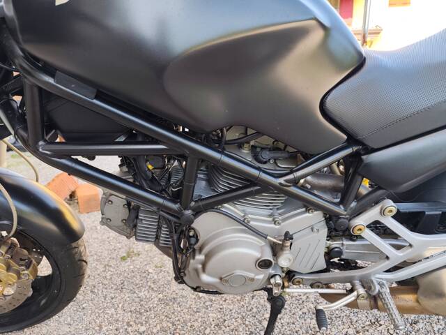 Ducati Monster 600