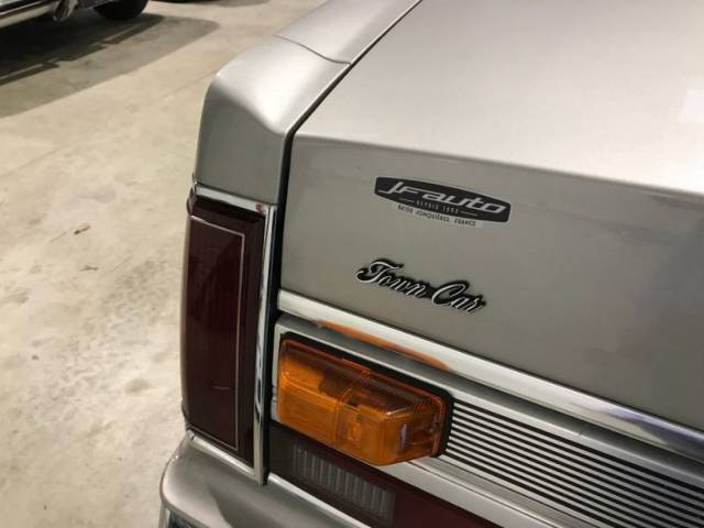 Lincoln Town Car