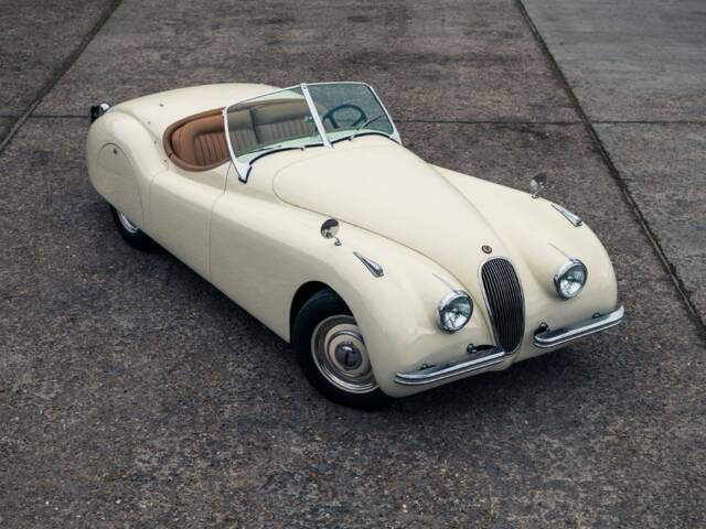 Image 1/45 of Jaguar XK 120 OTS (1950)