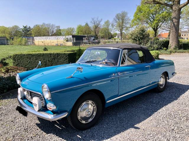 For Sale Peugeot 404 Convertible (1964) offered for GBP 42,792