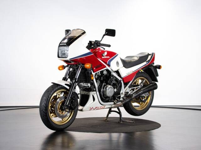 Honda VF 750