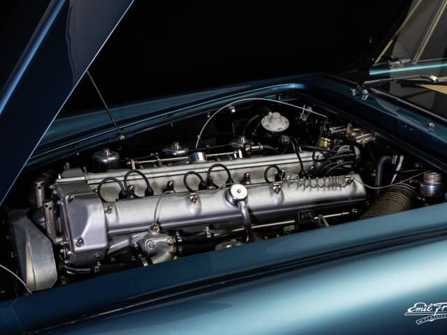 Aston Martin DB 4 Convertible Vantage