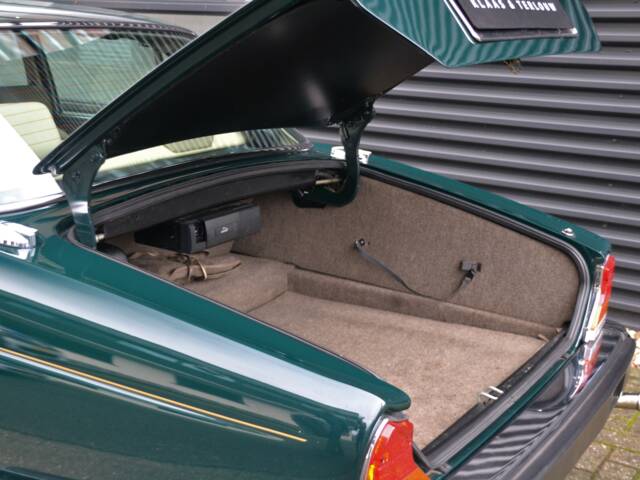 Jaguar XJ 12