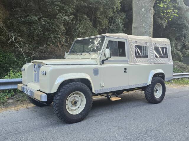 Land Rover 110