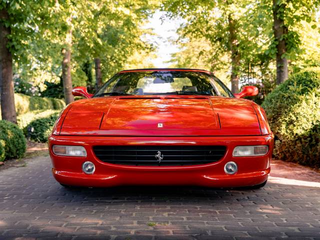 Ferrari F 355 Spider