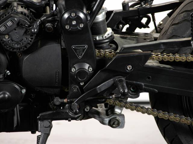 Triumph Trident 900